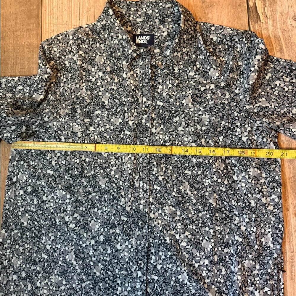 Lands' End Black and Gray Floral Button-Up Shirt - Picture 5 of 11